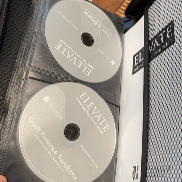 Joyce Meyer Elevate CD teaching tapes - Picture 8 of 10